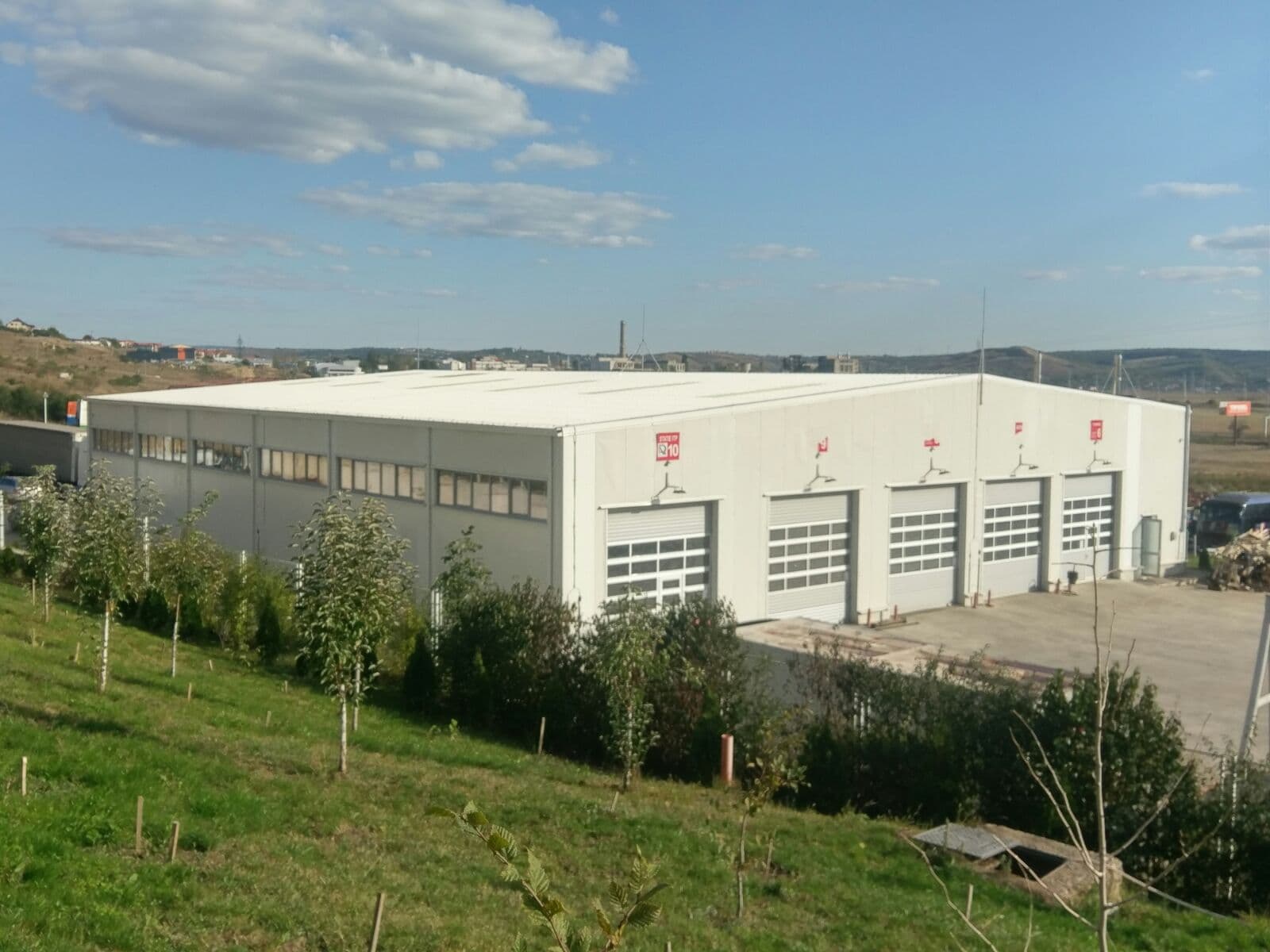 Hala service LKW Marian Iași, vedere exterioară